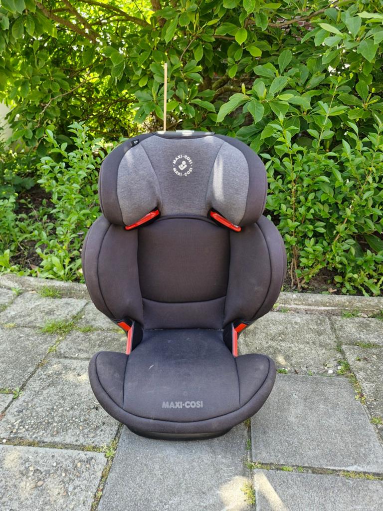 Maxi-Cosi Rodi XP autostoel - Zwart/Grijs, 15 t/m 36 kg, Maxi-Cosi, Gebruikt, Autogordel