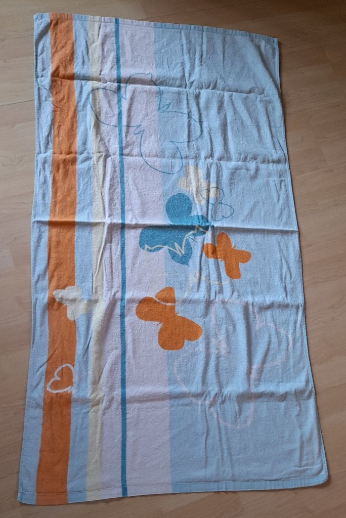 STRANDLAKEN MET VLINDER DESSIN 131 X 75 cm, Ophalen of Verzenden, Zo goed als nieuw