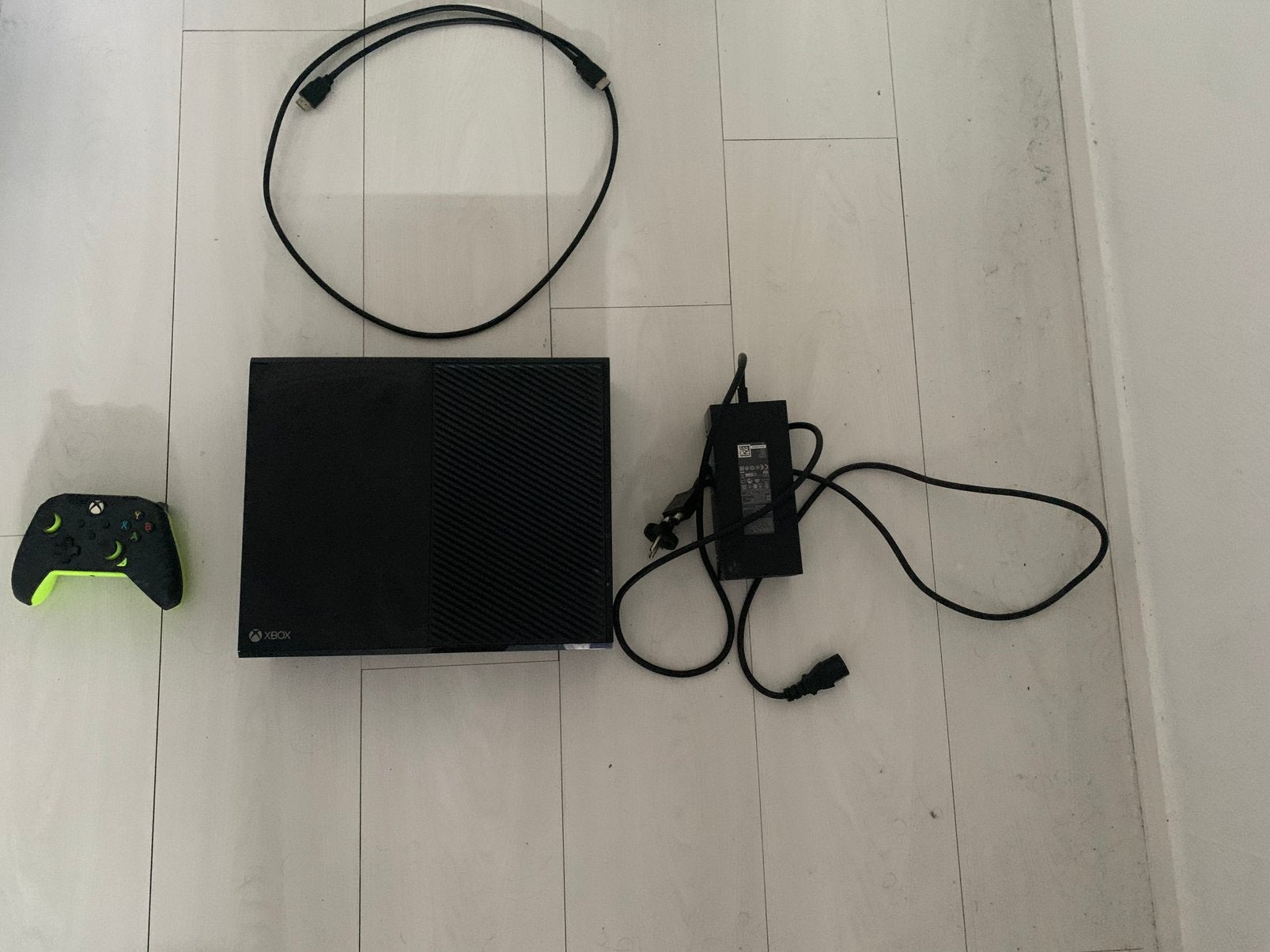 Xbox 1 met twee games, Audio, Tv en Foto, Televisies, Overige merken, 50 Hz, Ophalen of Verzenden, Zo goed als nieuw