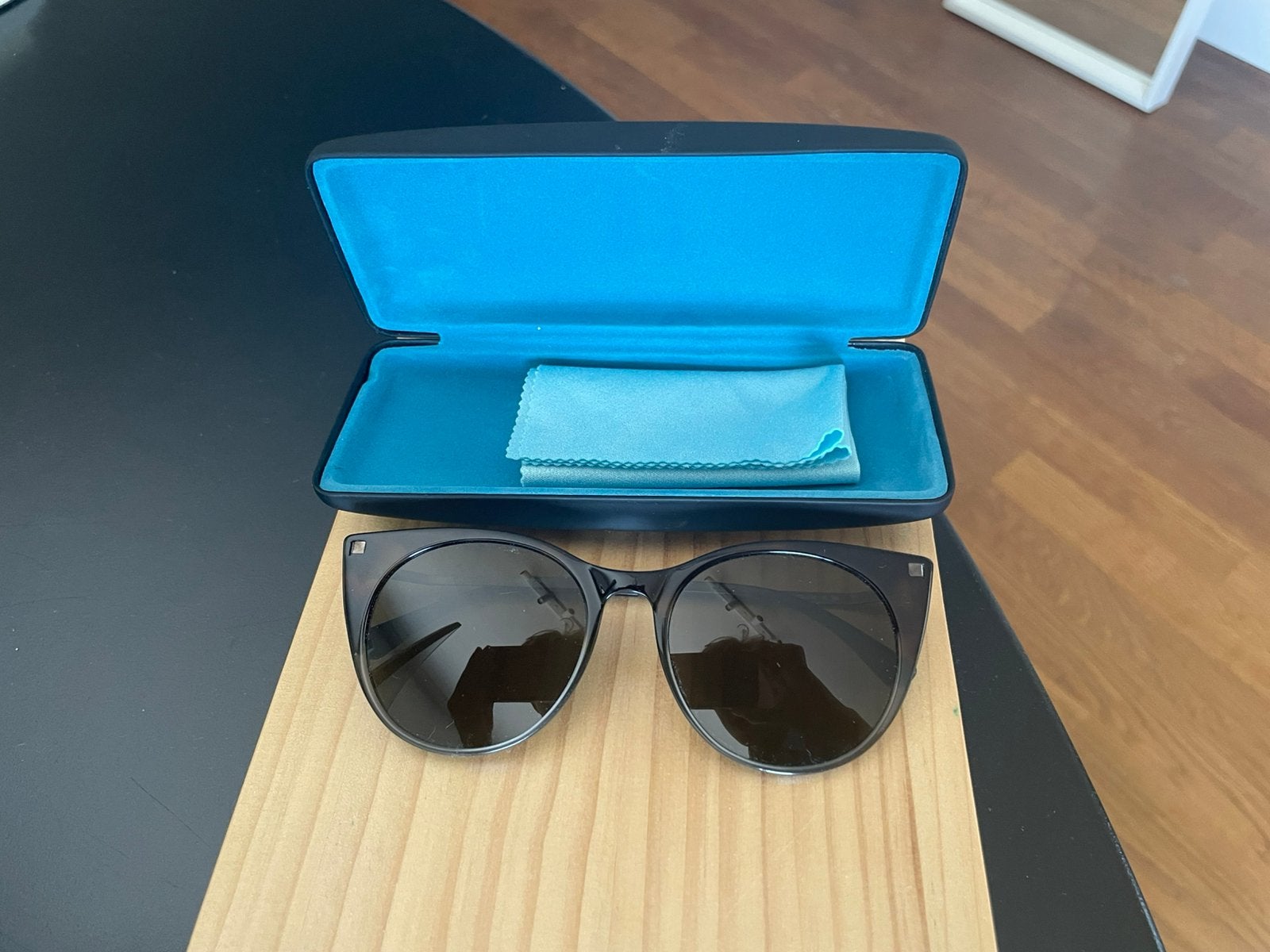 Mykita Densa, Sieraden, Tassen en Uiterlijk, Overige merken, Bruin, Nieuw, Ophalen of Verzenden
