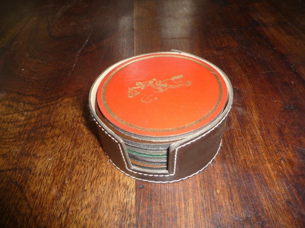onderzetters leer  paarden items met goud opdruk, Ophalen of Verzenden, Zo goed als nieuw