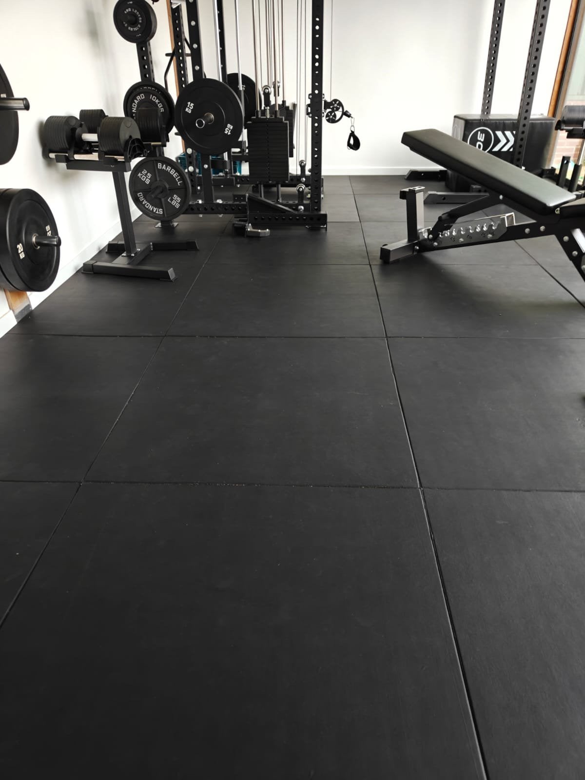 Premium sportvloer/rubber 1 m2/vierkante meter, 2 cm dik!, Nieuw, Ophalen of Verzenden, ., Info@fitnesstradingtothemax.nl