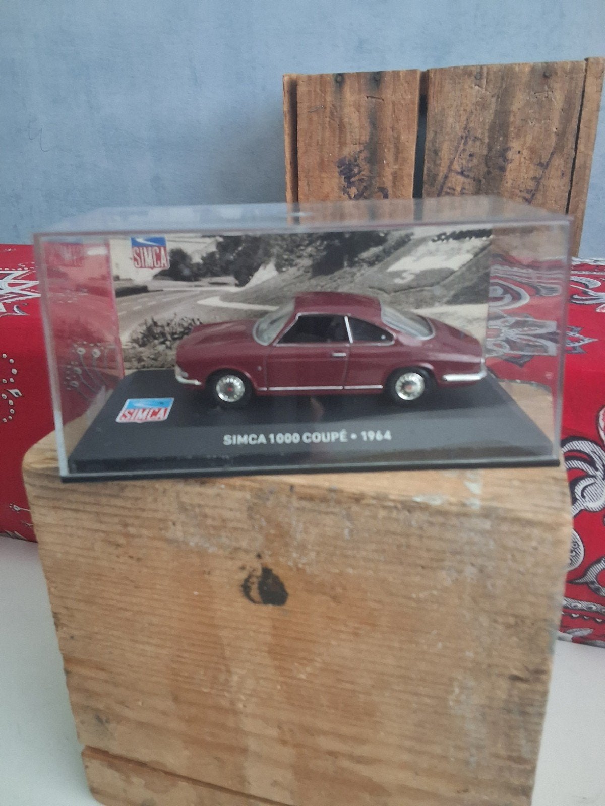 👌ONBESPEELD   SIMCA 1000 COUPE  BORDEAU ROOD, Ophalen of Verzenden, Auto, Overige merken