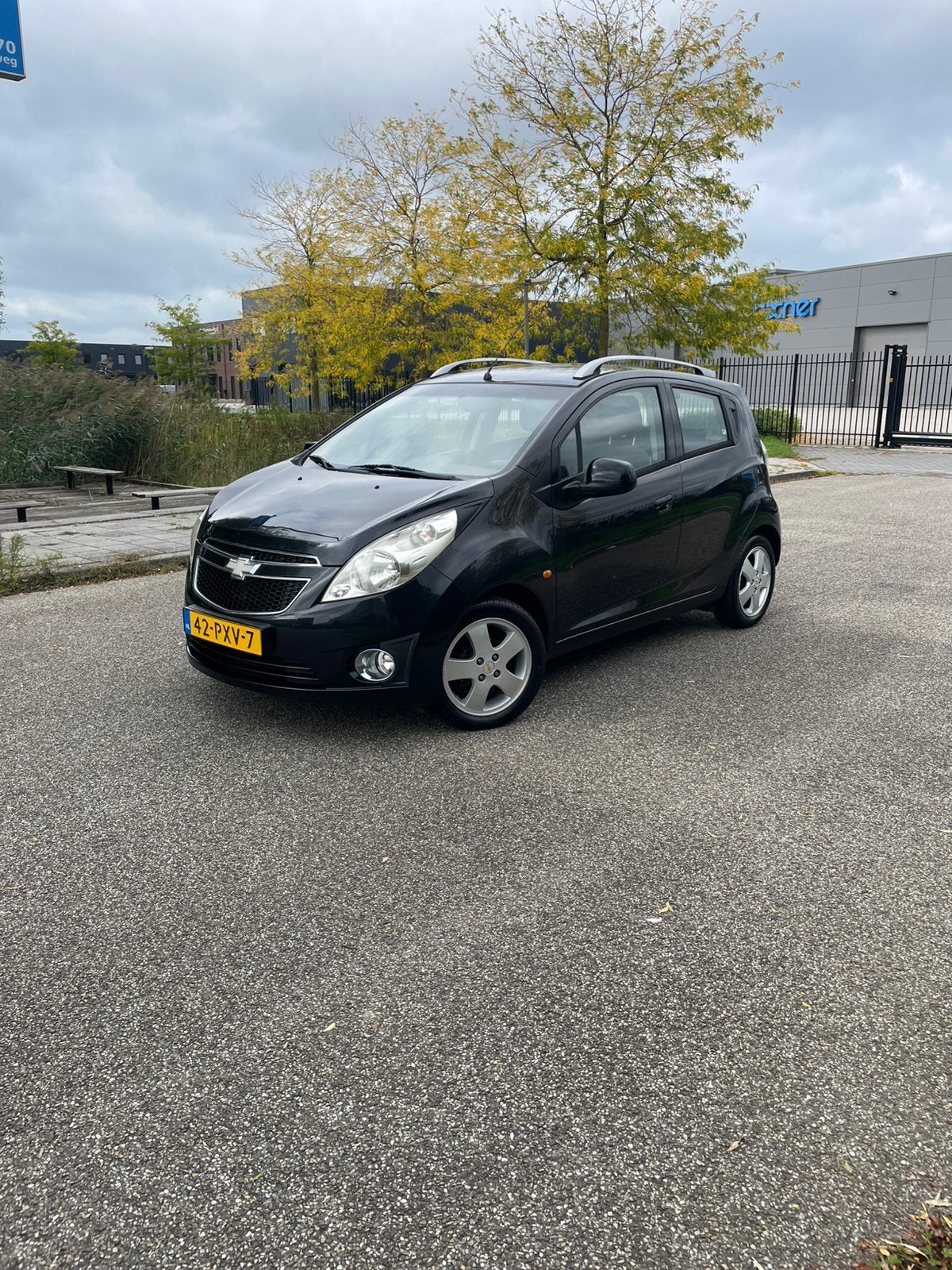 Chevrolet Spark 1.0 Bifuel 2011 Zwart   86000 km!!, Auto's, Dealer onderhouden, 15 km/l, 37 €/maand, 4 cilinders