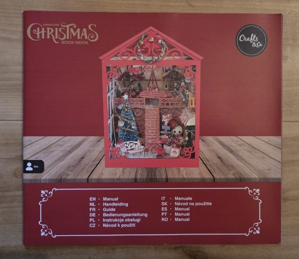 Miniatuur kersthuisje (bouwpakket) Craft & Co, Ophalen of Verzenden, Zo goed als nieuw