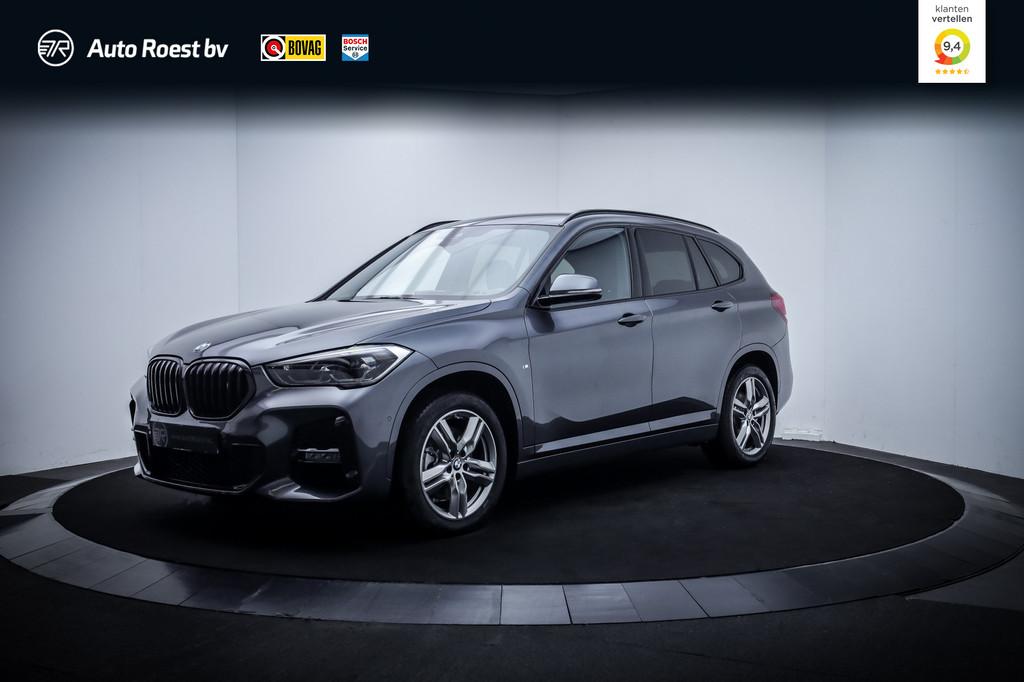 BMW X1 20iA M-SPORT High Executive UNIEKE KM | DEALER AUTO |, 1998 cc, Zwart, 179 pk, Bedrijf