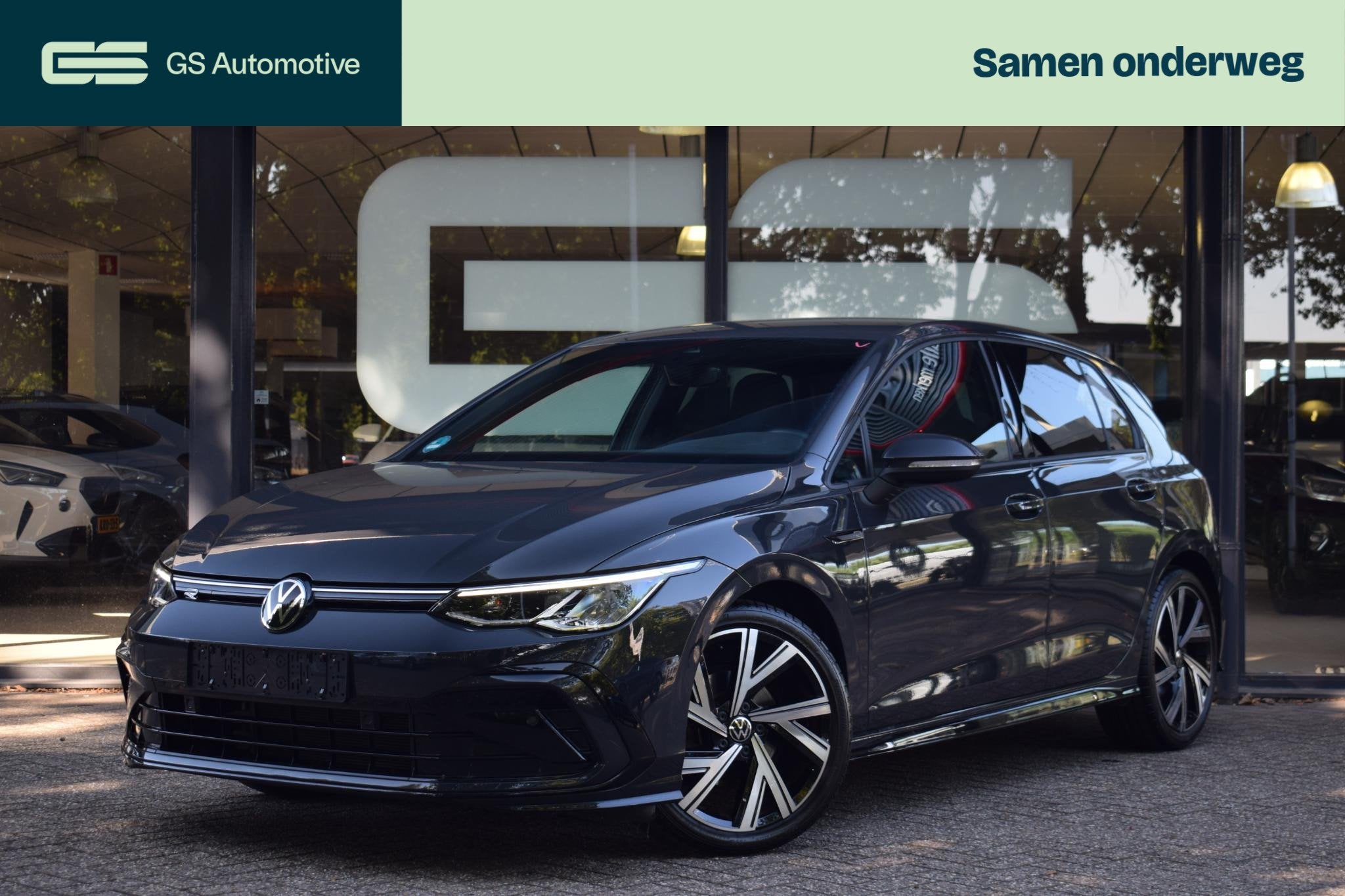 Volkswagen Golf 1.5 eTSI R-Line DSG CARPLAY|ADAPTIVE|SFEER|1, Stof, Euro 6, 4 cilinders, Origineel Nederlands