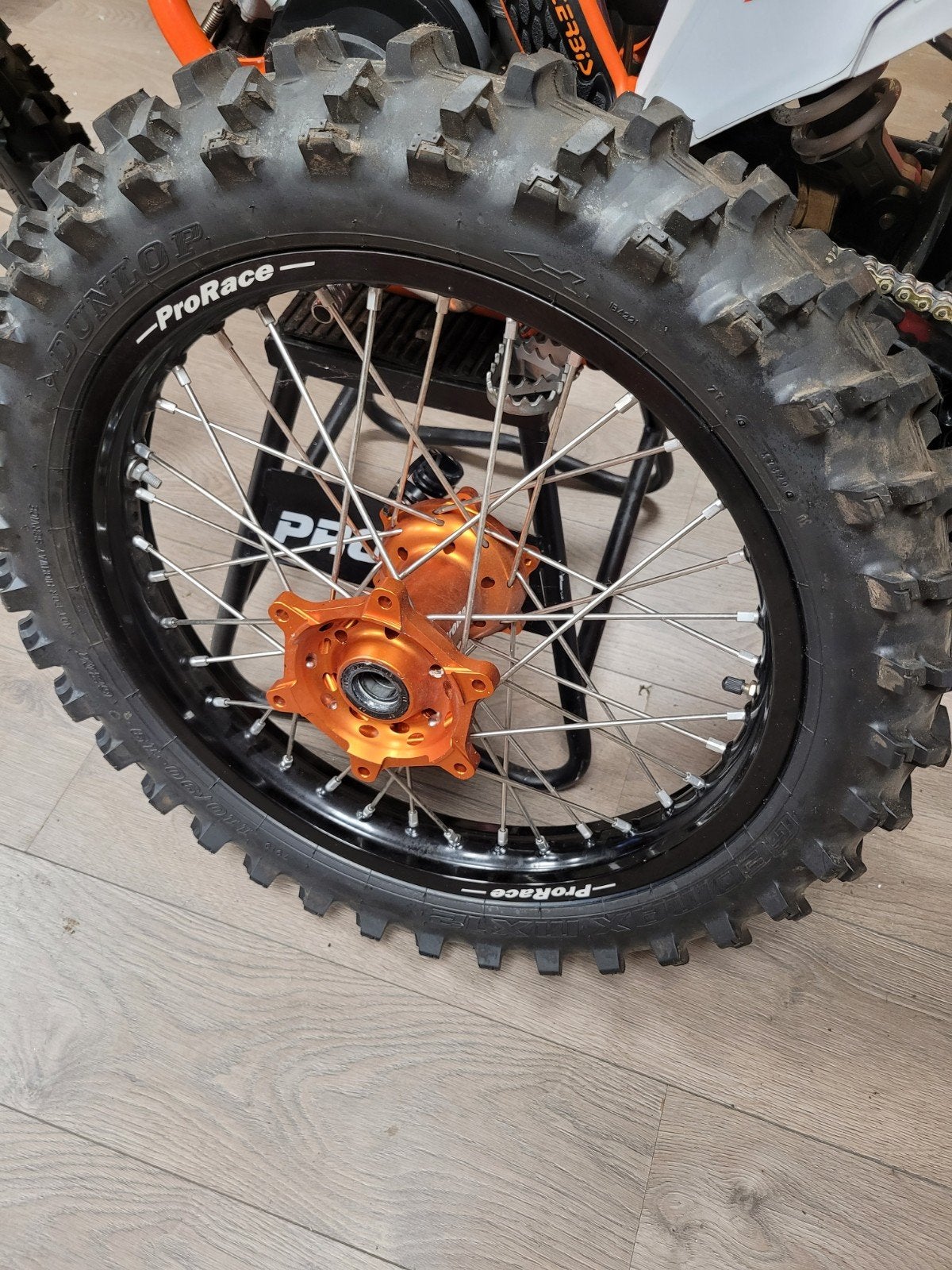 achterwiel ktm Husqvarna gasgas  19 inch, Motoren, Onderdelen | Merk-onafhankelijk, Ophalen of Verzenden