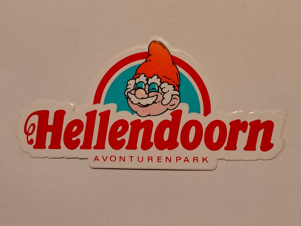 Avonturenpark Hellendoorn pretpark vintage logo sticker 2, Verzamelen, Verzenden, Gebruikt, Overige typen