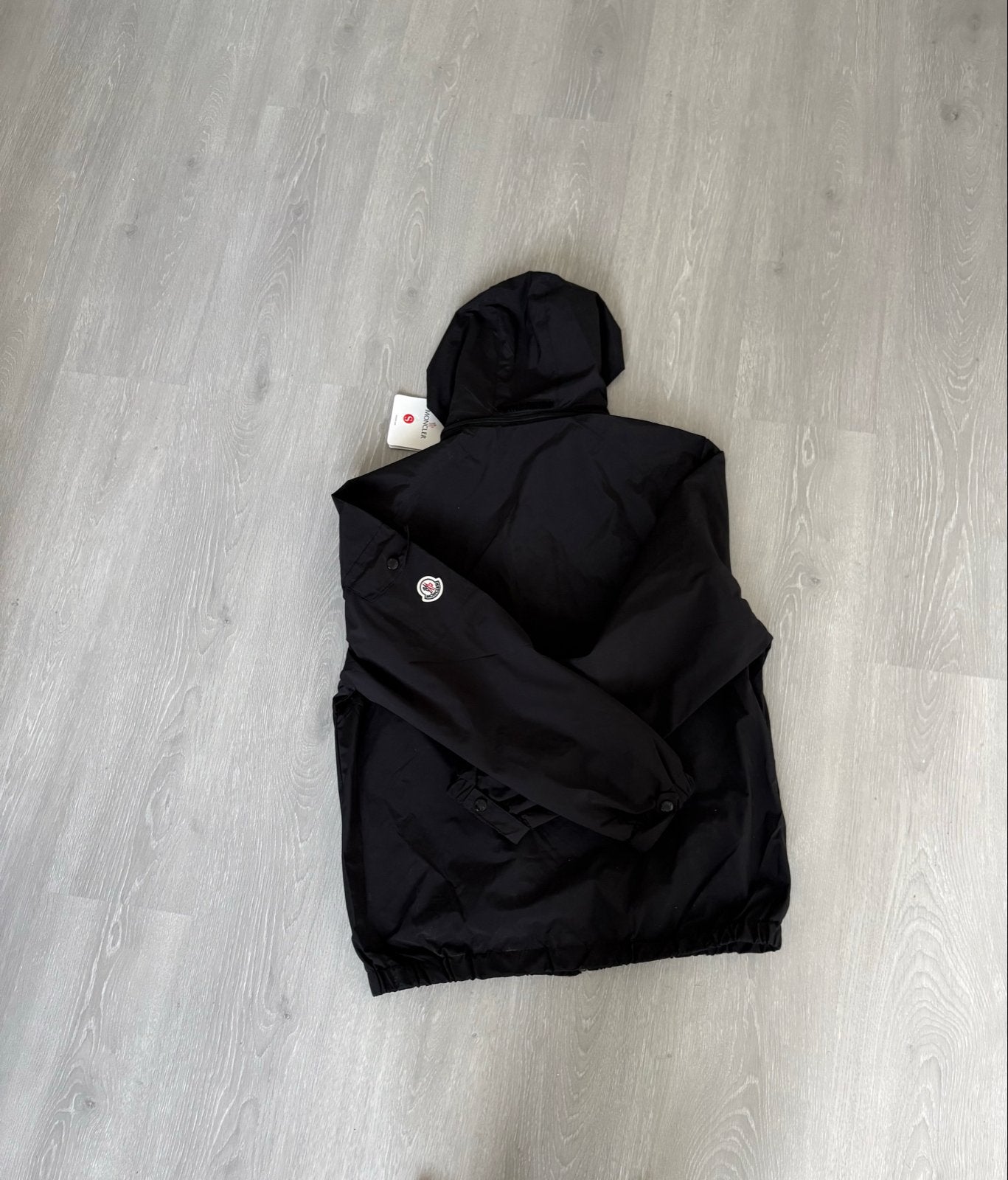 Moncler Zwarte Jas - Nieuw met labels, Ophalen of Verzenden, Nieuw, Maat 48/50 (M), Zwart