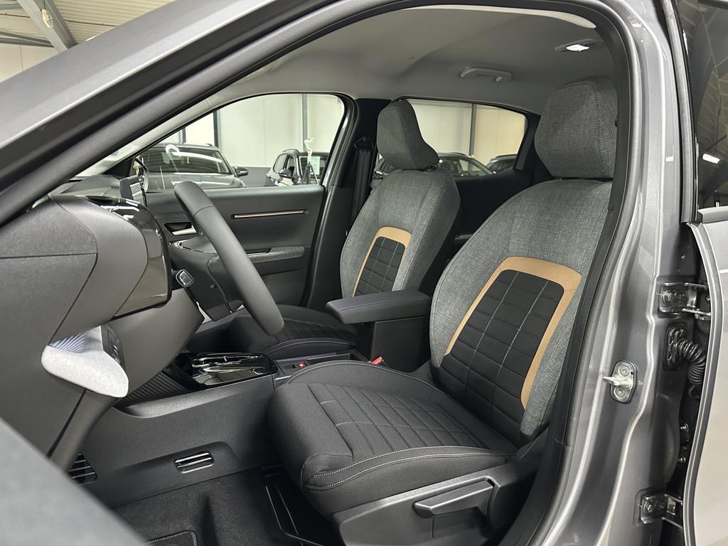 Citroën C3 Aircross 1.2 Hybrid 145pk Plus | Apple Carplay/A, Auto's, Stof, Gebruikt, Zwart, 1199 cc