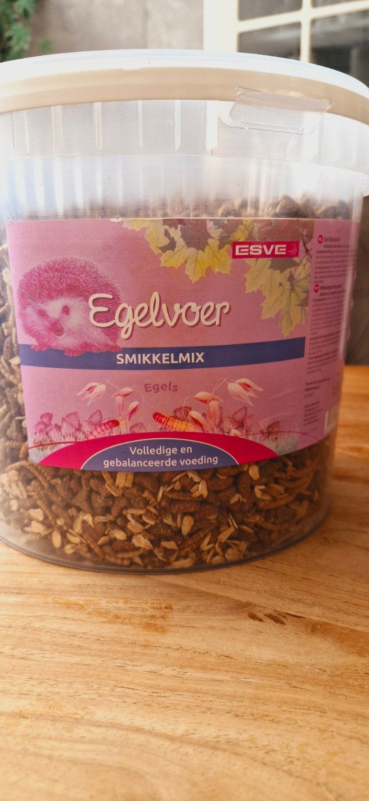 Voer voor egeltjes, nagenoeg volle emmer.., Dieren en Toebehoren, Dierenvoeding, Ophalen