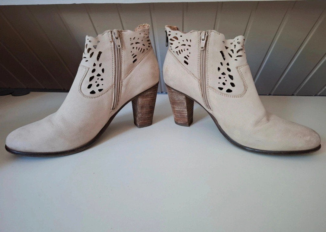 schoenen spm shoes en boots maat 40, Beige, Ophalen of Verzenden, Spm shoes and boots, Gedragen