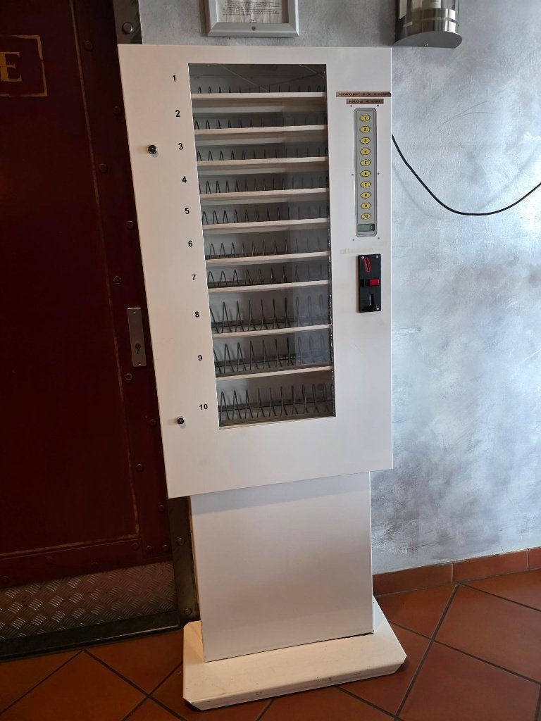 Snoep automaat electrisch, Ophalen, Gebruikt