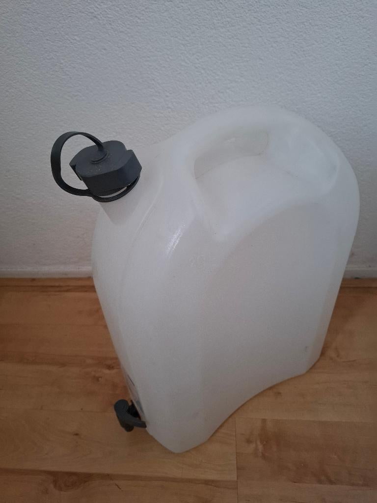 Water jerrycan 20 liter, Ophalen of Verzenden, Zo goed als nieuw