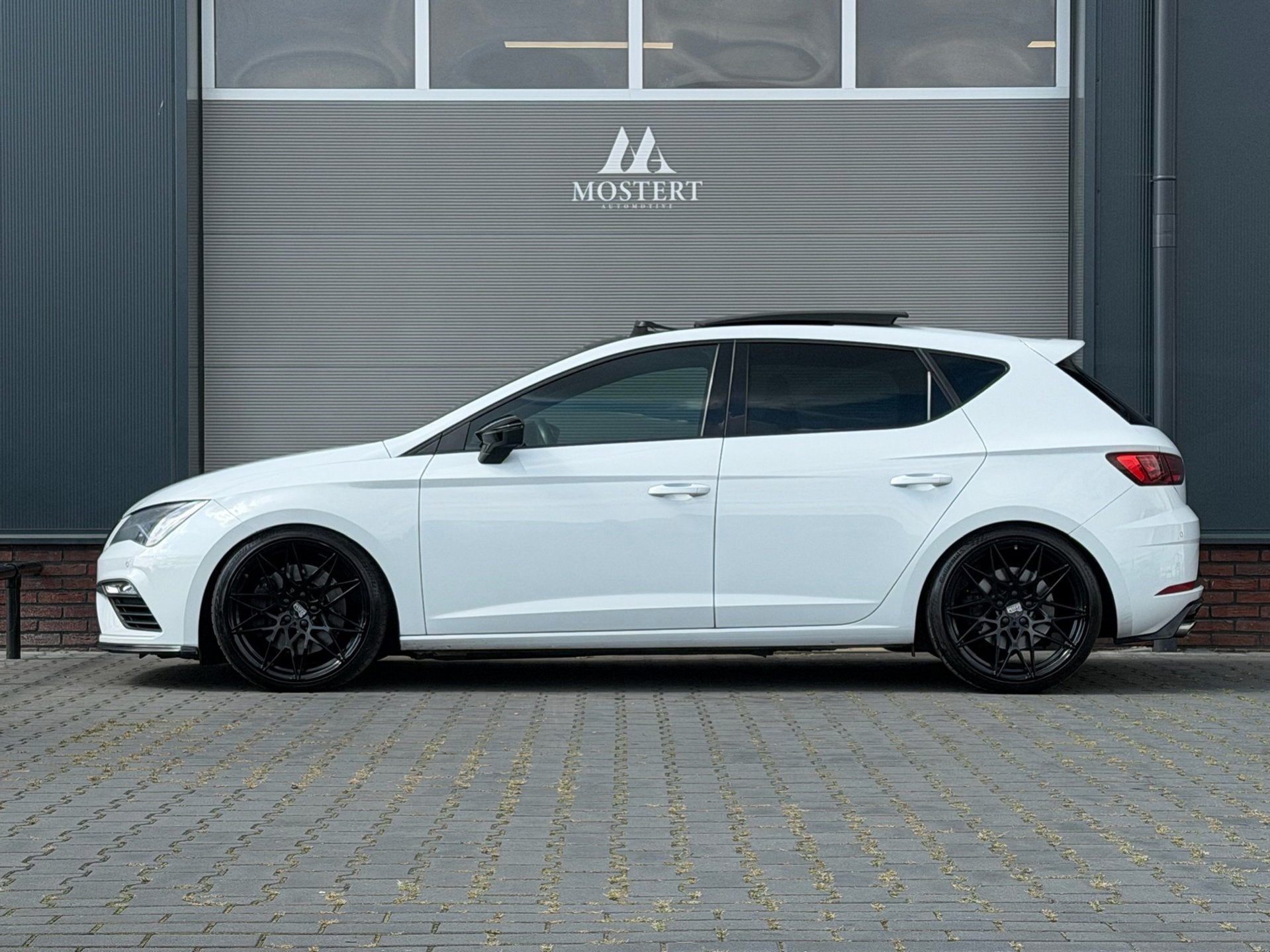 Seat Leon 2.0 TSI/290pk CUPRA|Pano|Camera|Stoelverw.|Adaptiv, Auto's, Seat, 15 km/l, 4 cilinders, 1984 cc, Leon