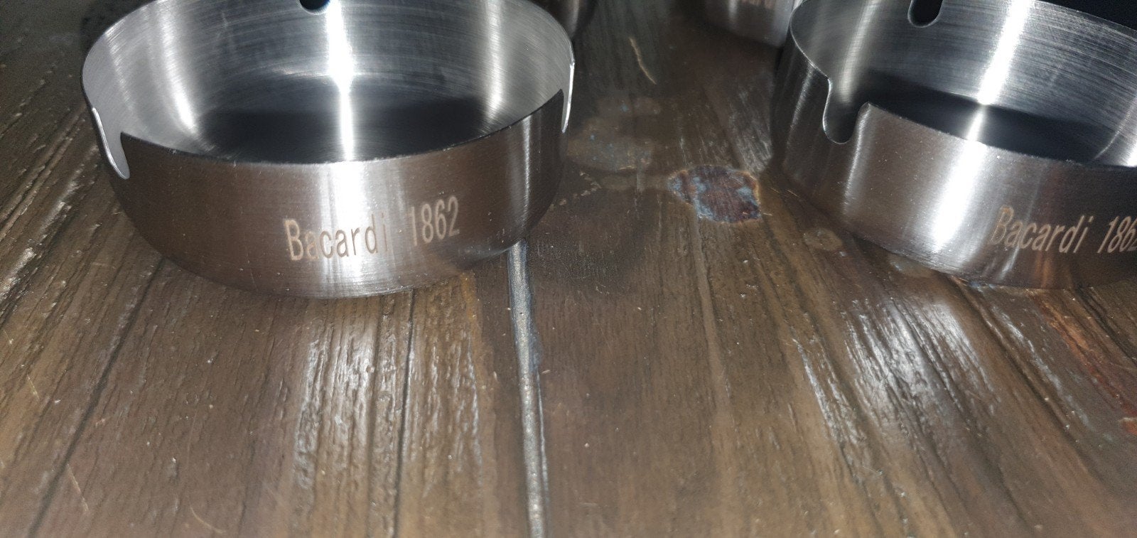 Bacardi asbakken, perfect voor in de man cave, bar of kroeg, Ophalen of Verzenden, Nieuw, Gebruiksvoorwerp