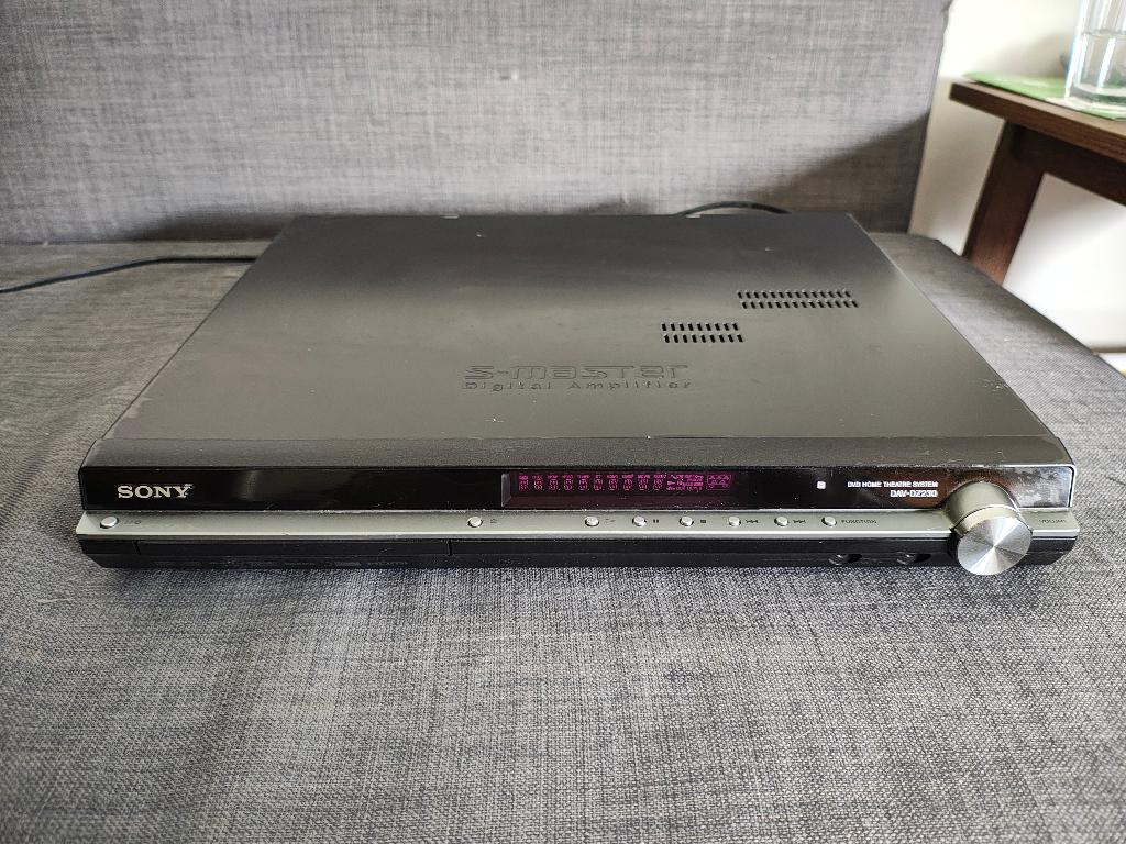 Sony DAV DZ230 DVD player including Remote, Ophalen, Gebruikt, Dvd-speler, Sony