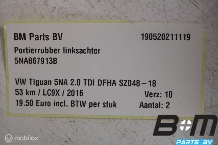 Portierrubber linksachter VW Tiguan 5NA 5NA867913B, Gebruikt