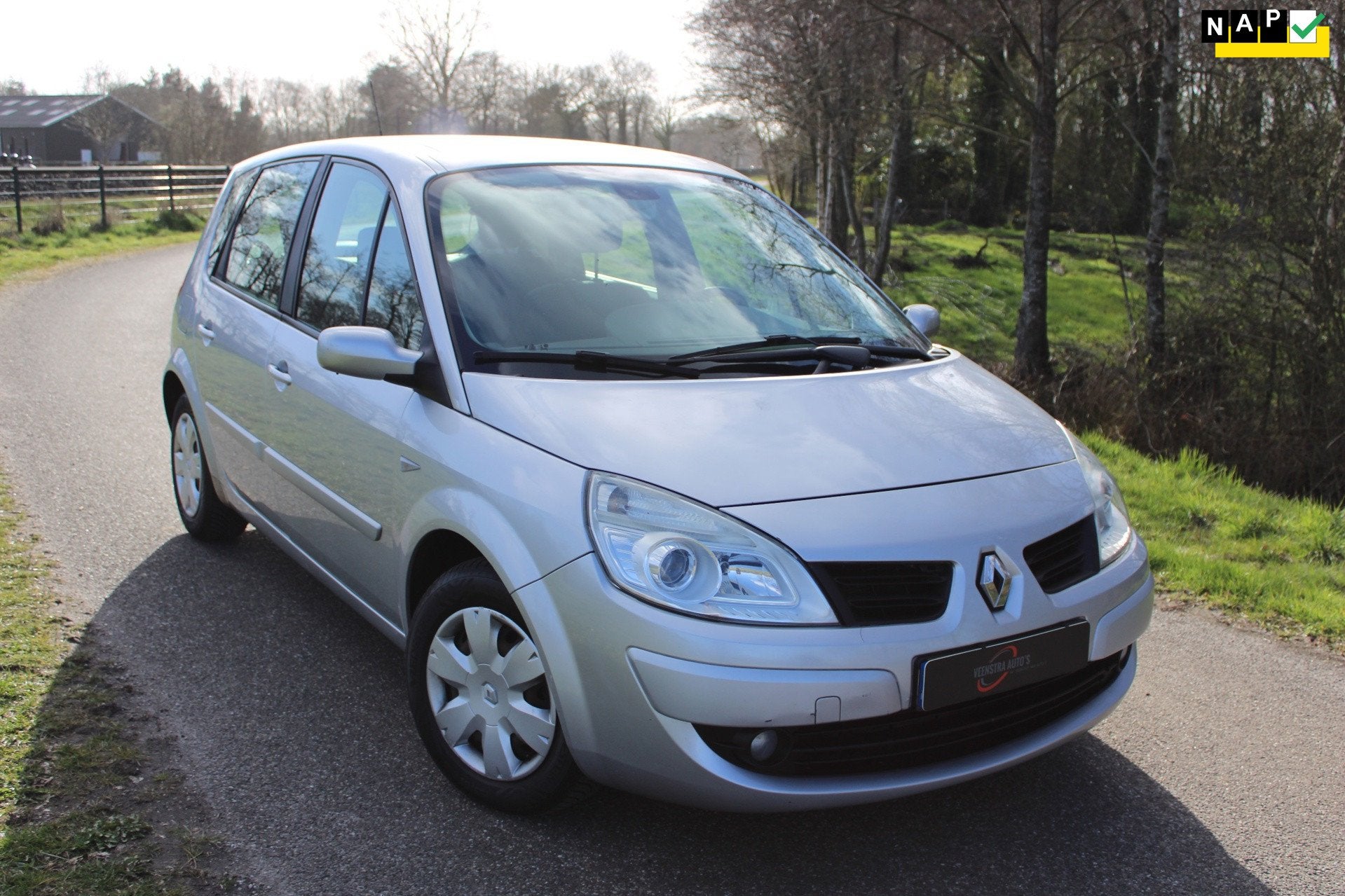 Renault Scénic 1.6-16V Privilège Comfort 148dkm NAP!, Auto's, Stof, Gebruikt, 1295 kg, 4 cilinders