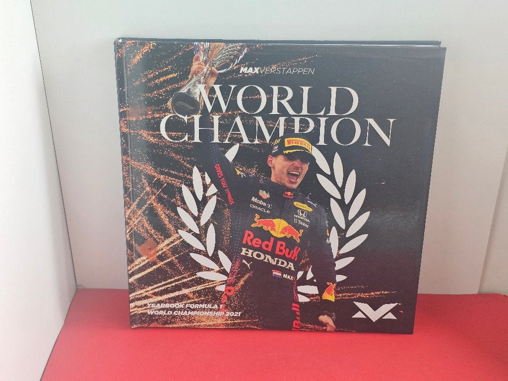 Max Verstappen Red Bull Jaarboek 2021., Ophalen of Verzenden, Zo goed als nieuw, Formule 1