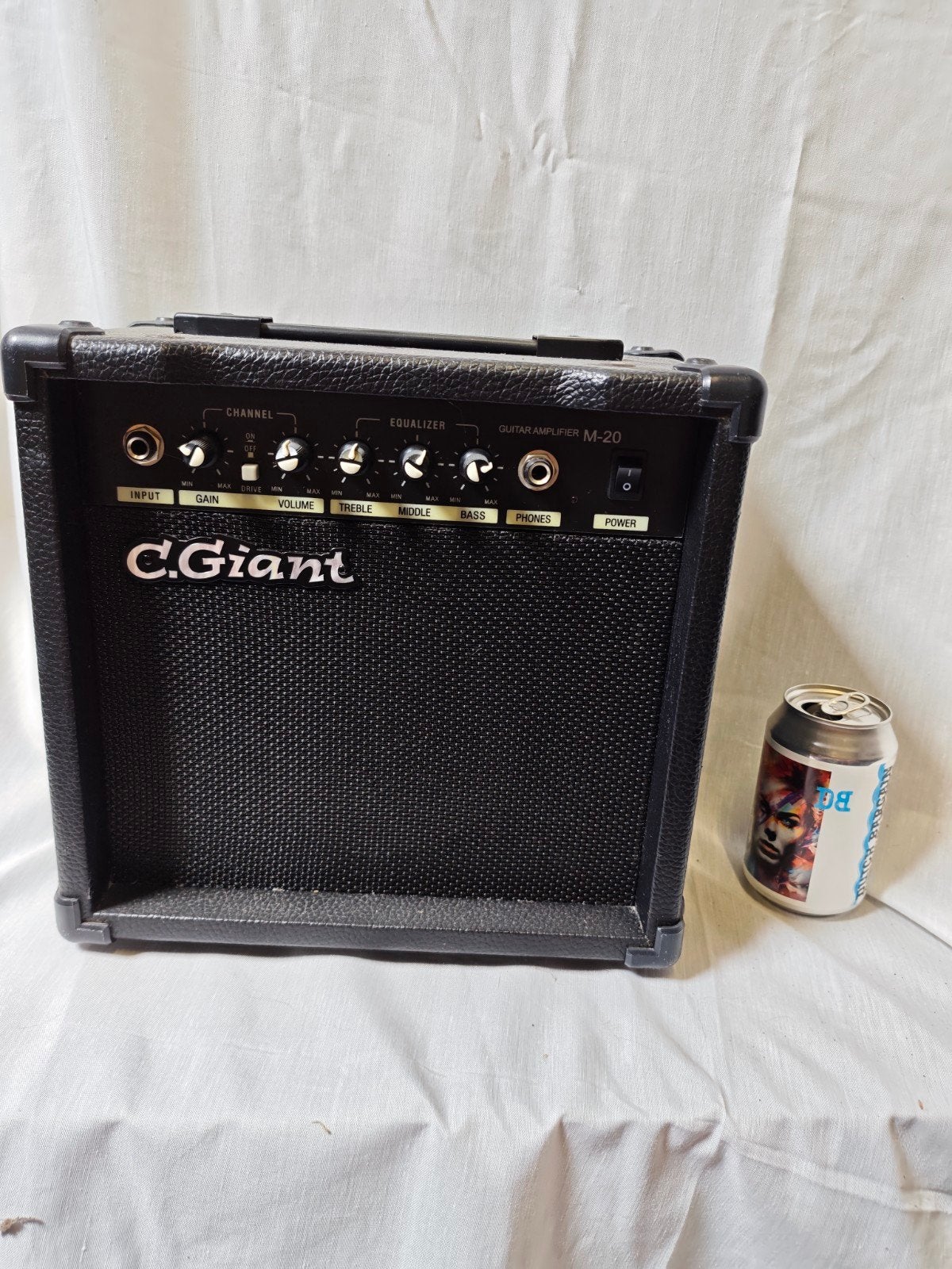 C.Giant M-20 Gitaarversterker - Compact en Krachtig, Muziek en Instrumenten, Ophalen, Gebruikt, Gitaar, Minder dan 50 watt