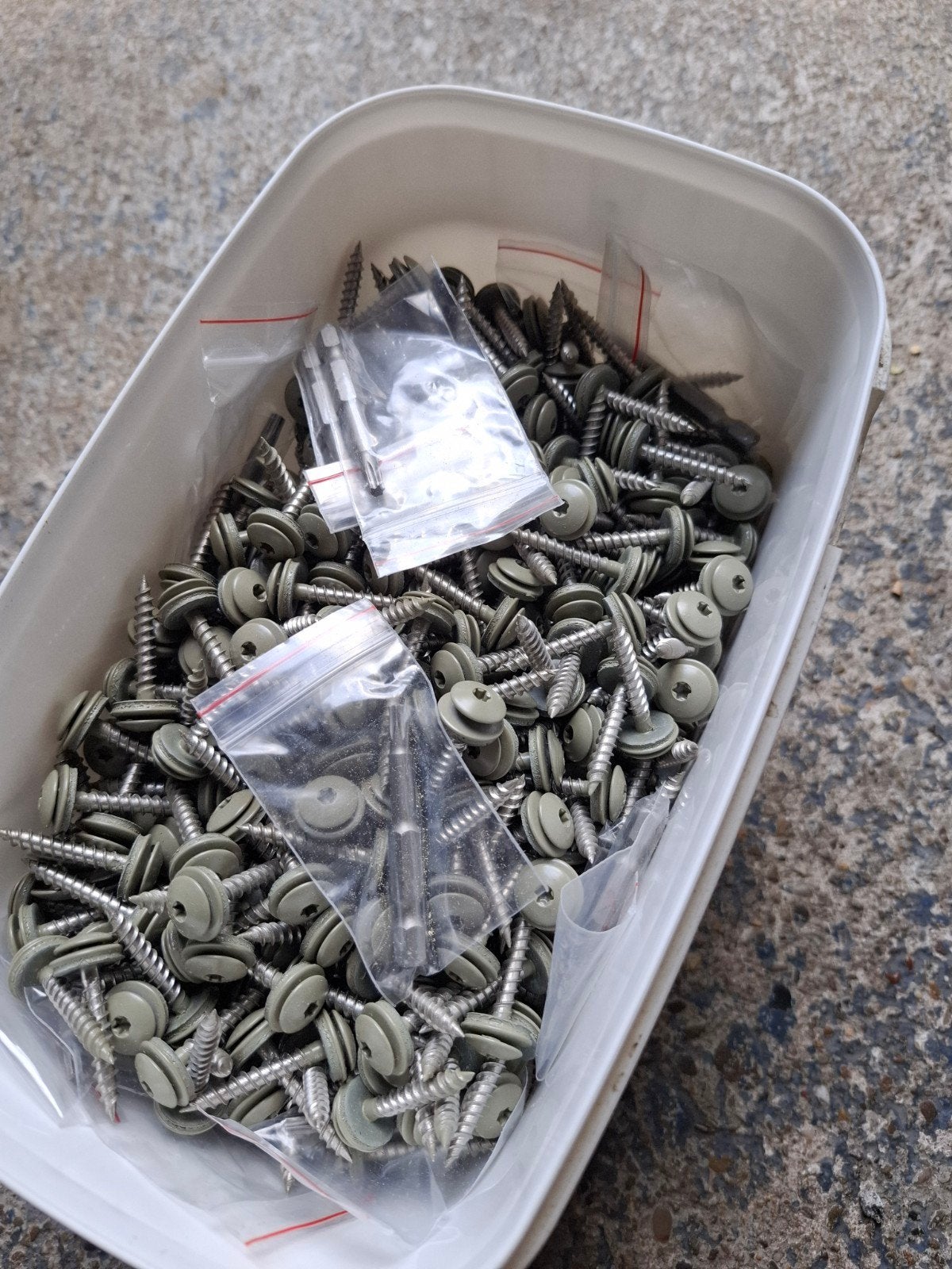 Trespa schroeven RVS - 1000 stuks per bak, Ophalen of Verzenden, Nieuw, Schroeven, Rvs