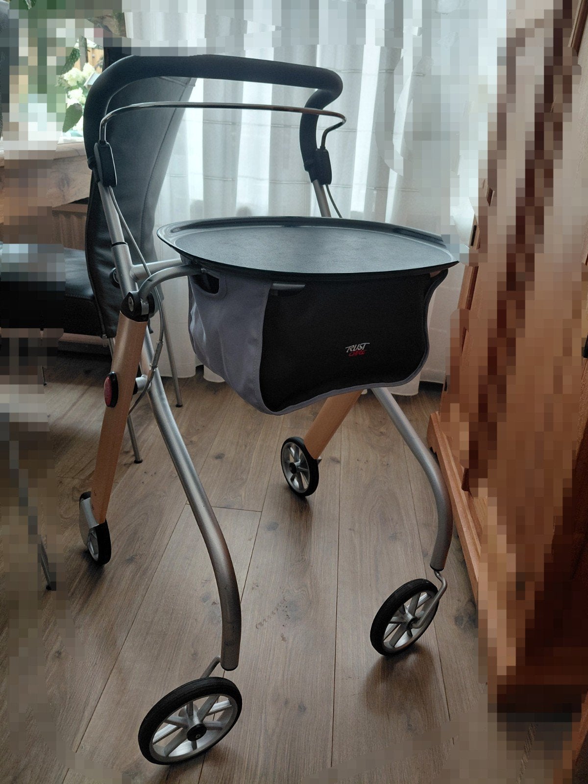 TRUST CARE BINNENROLLATOR MET TAS, Diversen, Ophalen, Opvouwbaar