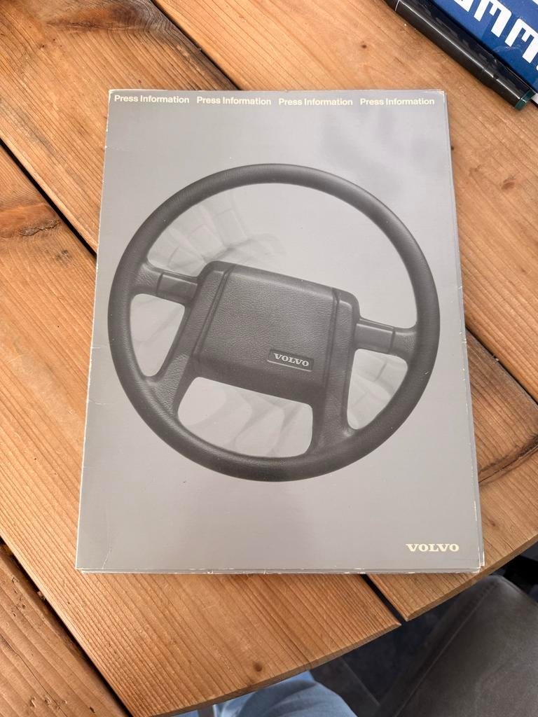 Volvo 850/740/240/260/760/780 Serie Brochures & Foto's, Ophalen of Verzenden