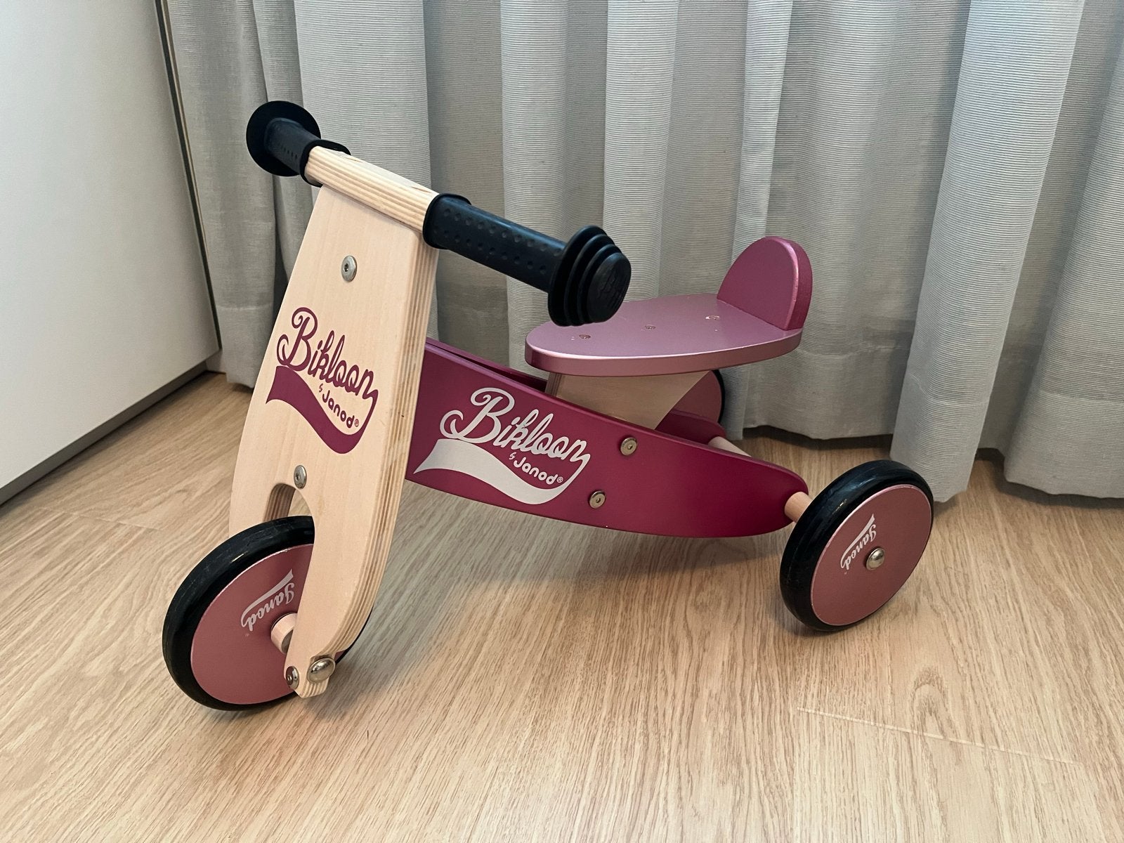 Janod Bikloon Houten Loopfiets Roze/paars - Nieuw, Ophalen, Nieuw, Loopfiets