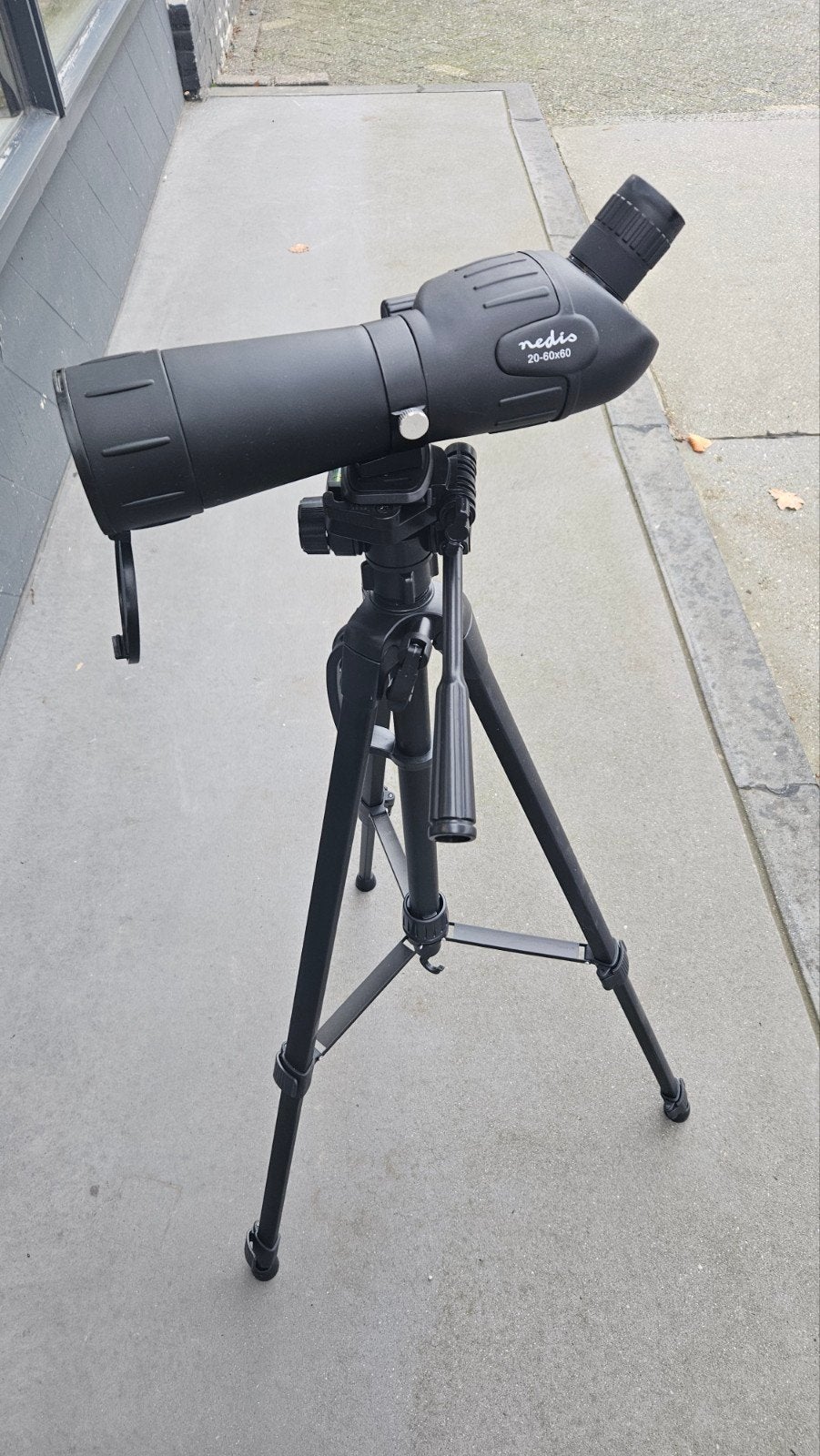 Nedis 20-60x60 Spottingscope met Statief, Audio, Tv en Foto, Lenzentelescoop (refractor), 80 tot 200 mm, Met statief, Ophalen of Verzenden