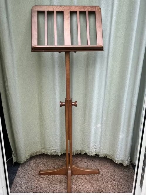 König & Meyer Houten muziekstandaard Walnut, Ophalen of Verzenden, Zo goed als nieuw, Muziekstandaard, Klarinet
