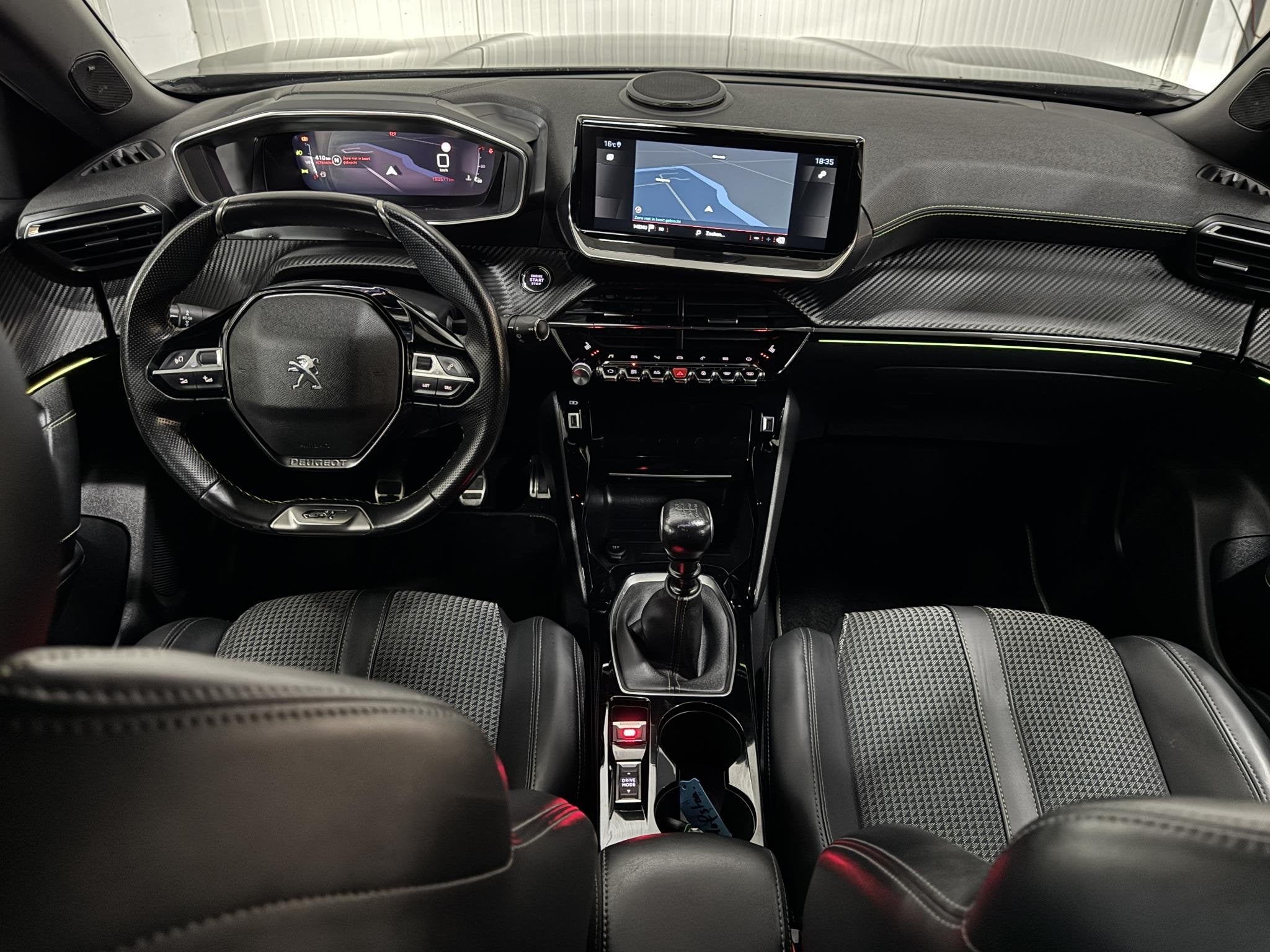 Peugeot 2008 1.2 PureTech GT DB-RIEM-VERV. KEY-LESS CAMERA P, Auto's, Voorwielaandrijving, Dealer onderhouden, Euro 6, 1199 cc