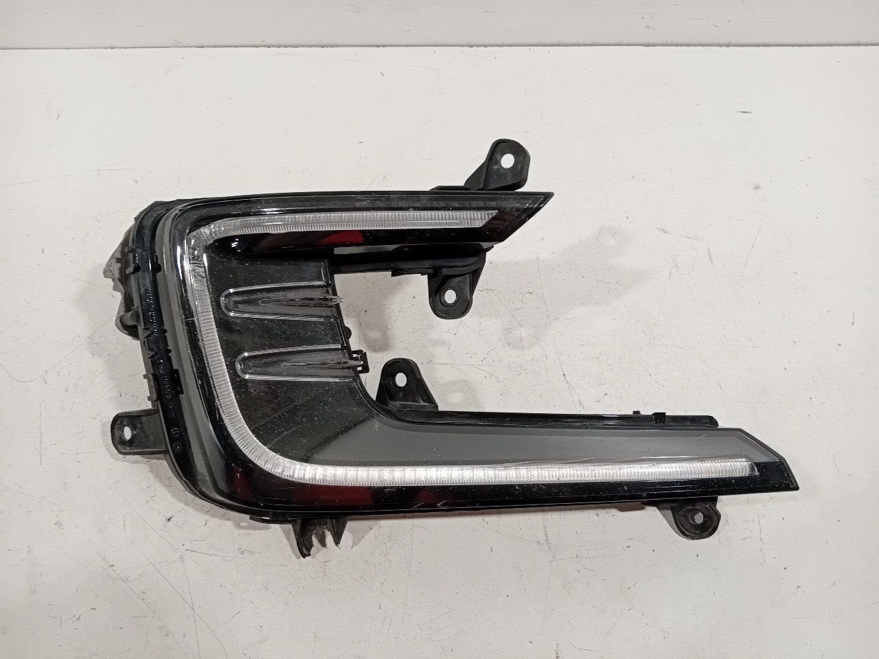 Daglichtrijverlichting rechts voor Volkswagen Passat, Onderdelen@venauto.nl, Van der Ven Autorecycling B.V., Gebruikt, Ettenseweg 76, 4706 PB Roosendaal, The Netherlands