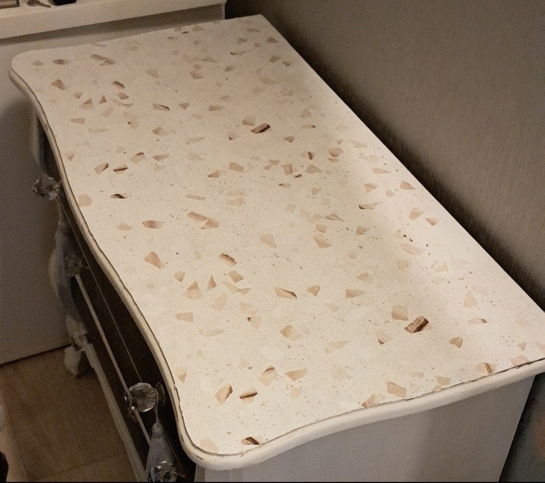 Buikkastje  (zwart)met beplakte bovenkant - Gebruikt, Huis en Inrichting, Kasten | Ladekasten, Ophalen, Gebruikt, 50 tot 100 cm