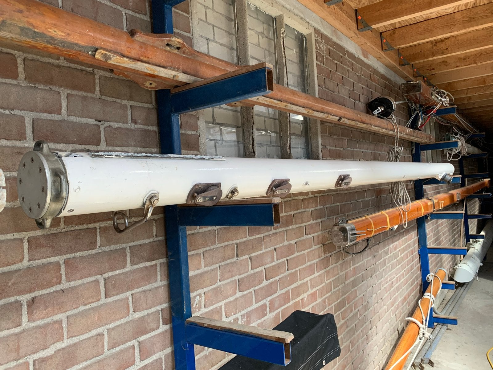 Aluminium giek 485 cm met onderlijkspanner en 3 reven, Ophalen, Gebruikt, Toebehoren