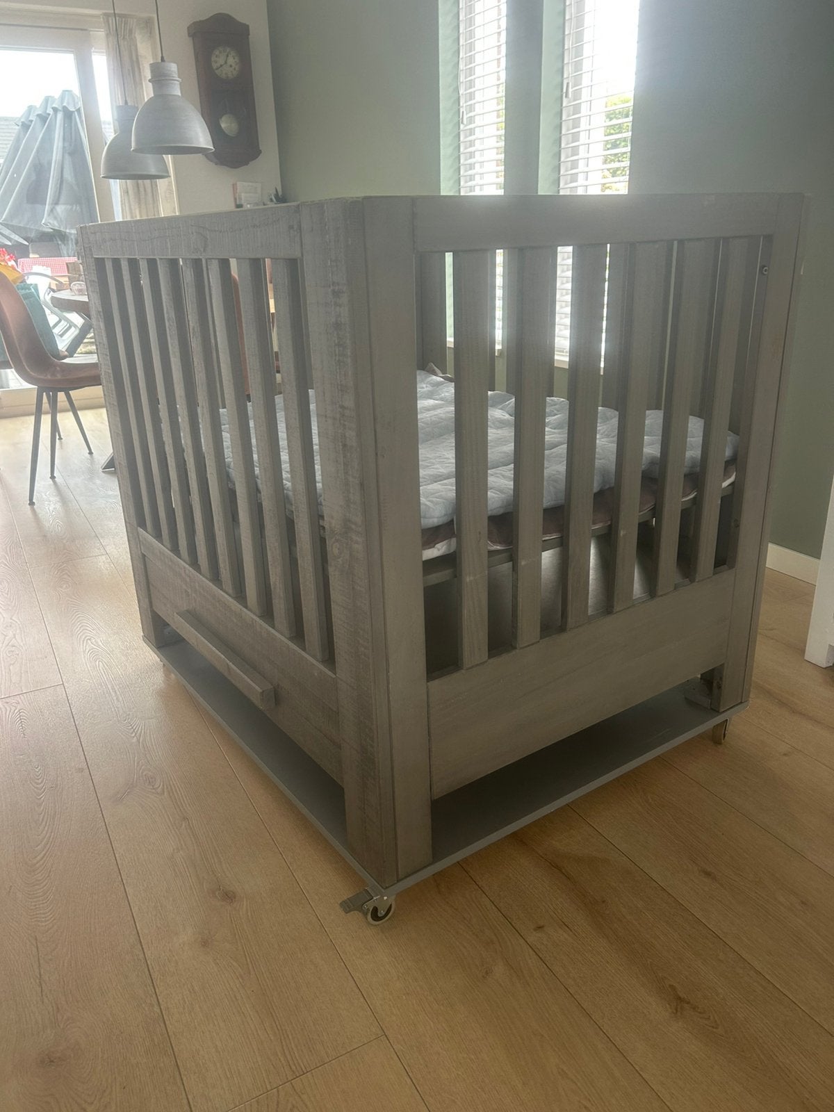 Box, Kinderen en Baby's, Boxen, Ophalen, Zo goed als nieuw, In hoogte verstelbaar