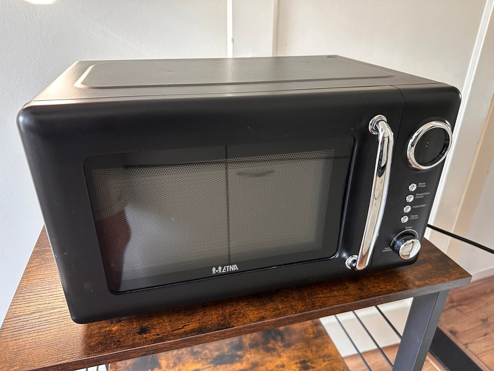 Etna SMV620ZWA Vrijstaande Magnetron Zwart 20L 800W, Ophalen, Gebruikt, Minder dan 45 cm, Magnetron