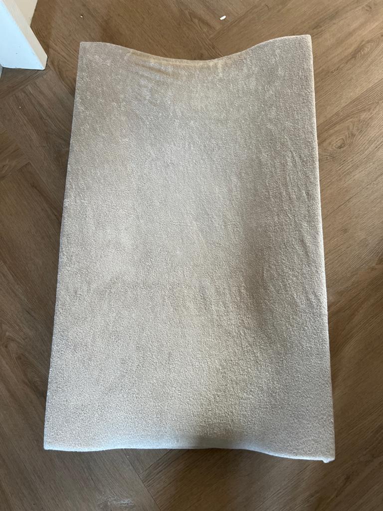 Aankleedkussen met 2 stoffen hoezen, Ophalen of Verzenden, Zo goed als nieuw, Aankleedkussen