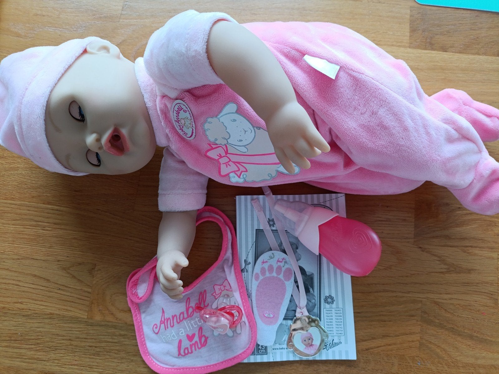 Baby Annabell pop, Ophalen of Verzenden, Zo goed als nieuw, Babypop