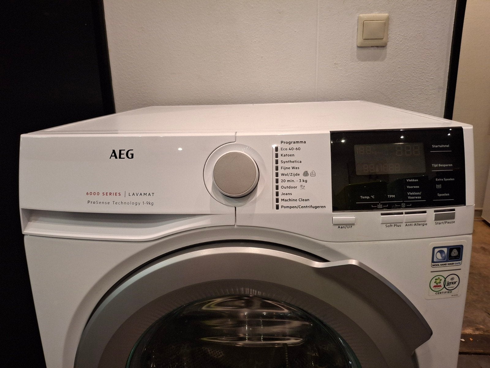 AEG 6000 series lavamat 9kg Prosense Technology, Witgoed en Apparatuur, 8 tot 10 kg, Ophalen of Verzenden, 1200 tot 1600 toeren