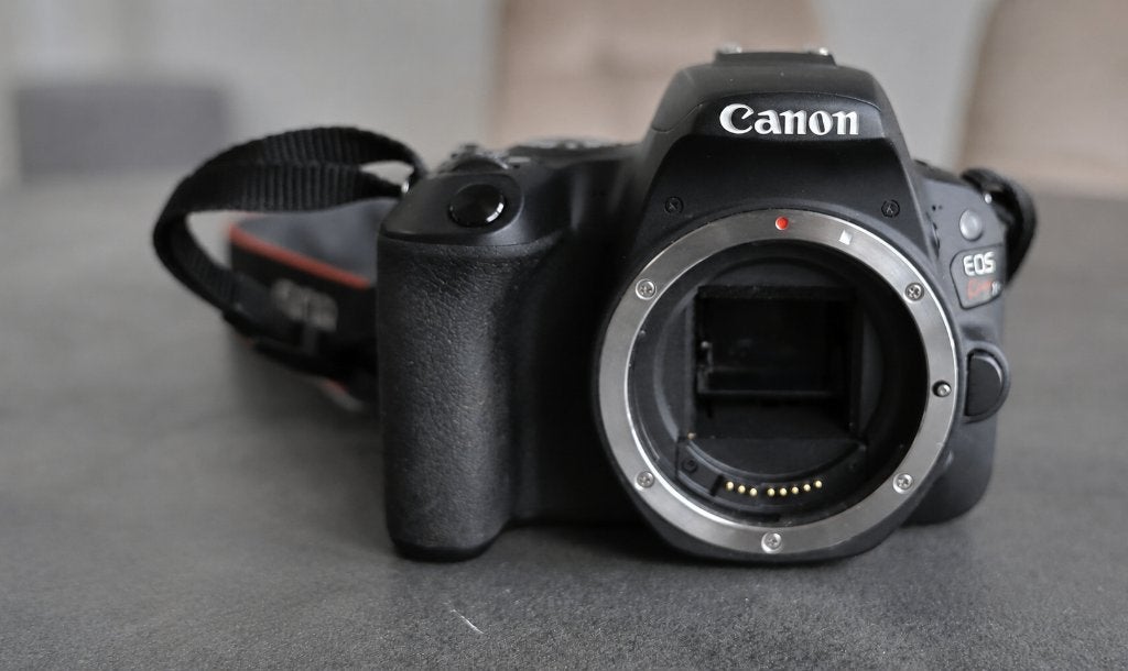 Canon EOS KissX9 / EOS 200D body – voor onderdelen/reparatie, Ophalen, Spiegelreflex, Canon, Niet werkend