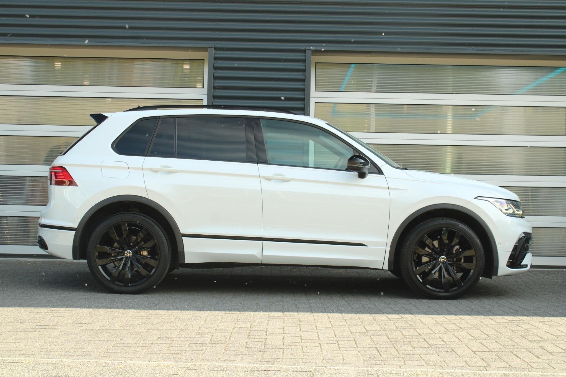 Volkswagen Tiguan 1.4 TSI 245pk eHybrid R-Line Business | Pa, Stof, Euro 6, 4 cilinders, Wit