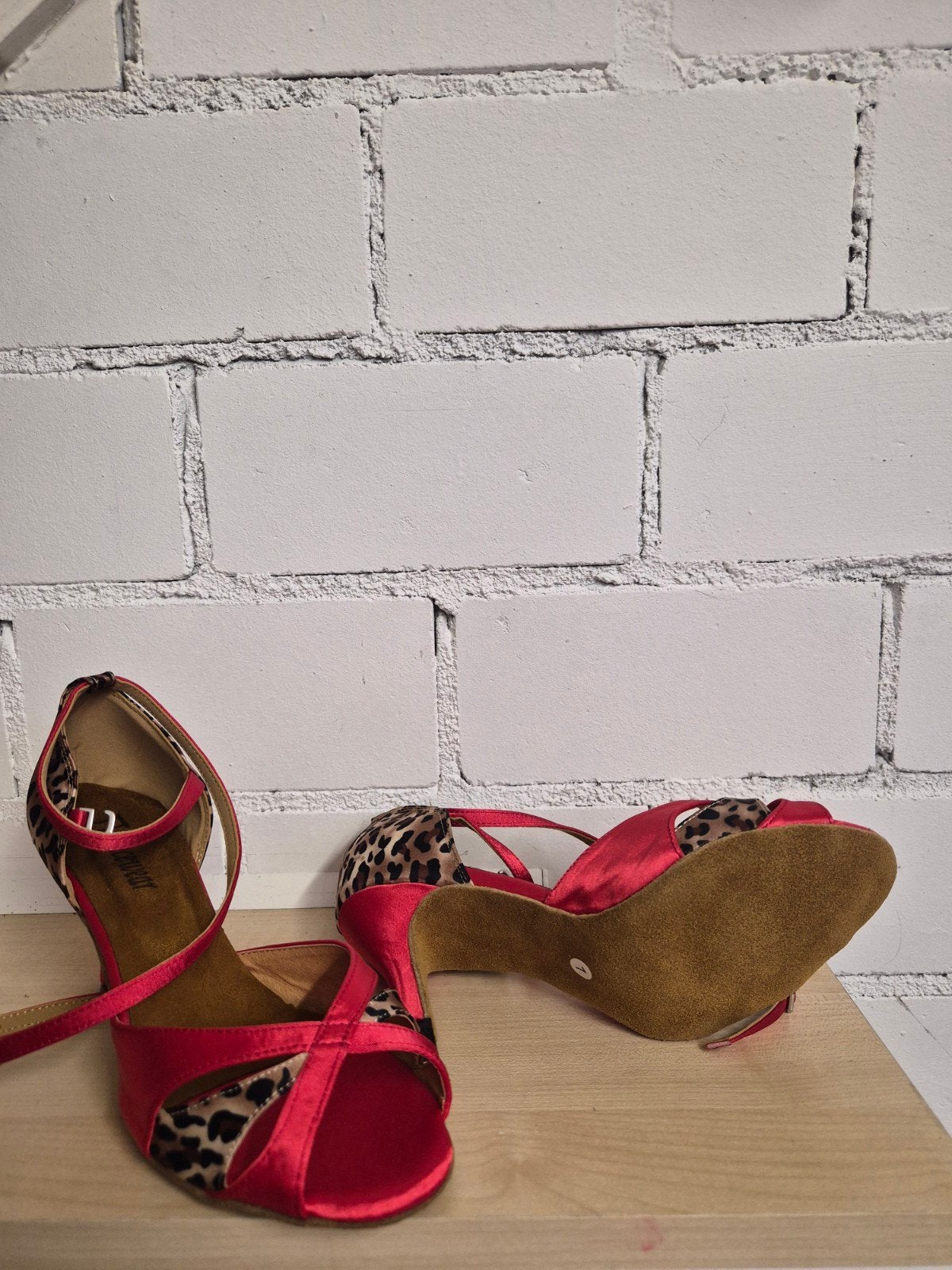 Rode dansschoenen met luipaardprint, maat 37, Ophalen of Verzenden, Nieuw, Rood, Dansschoenen