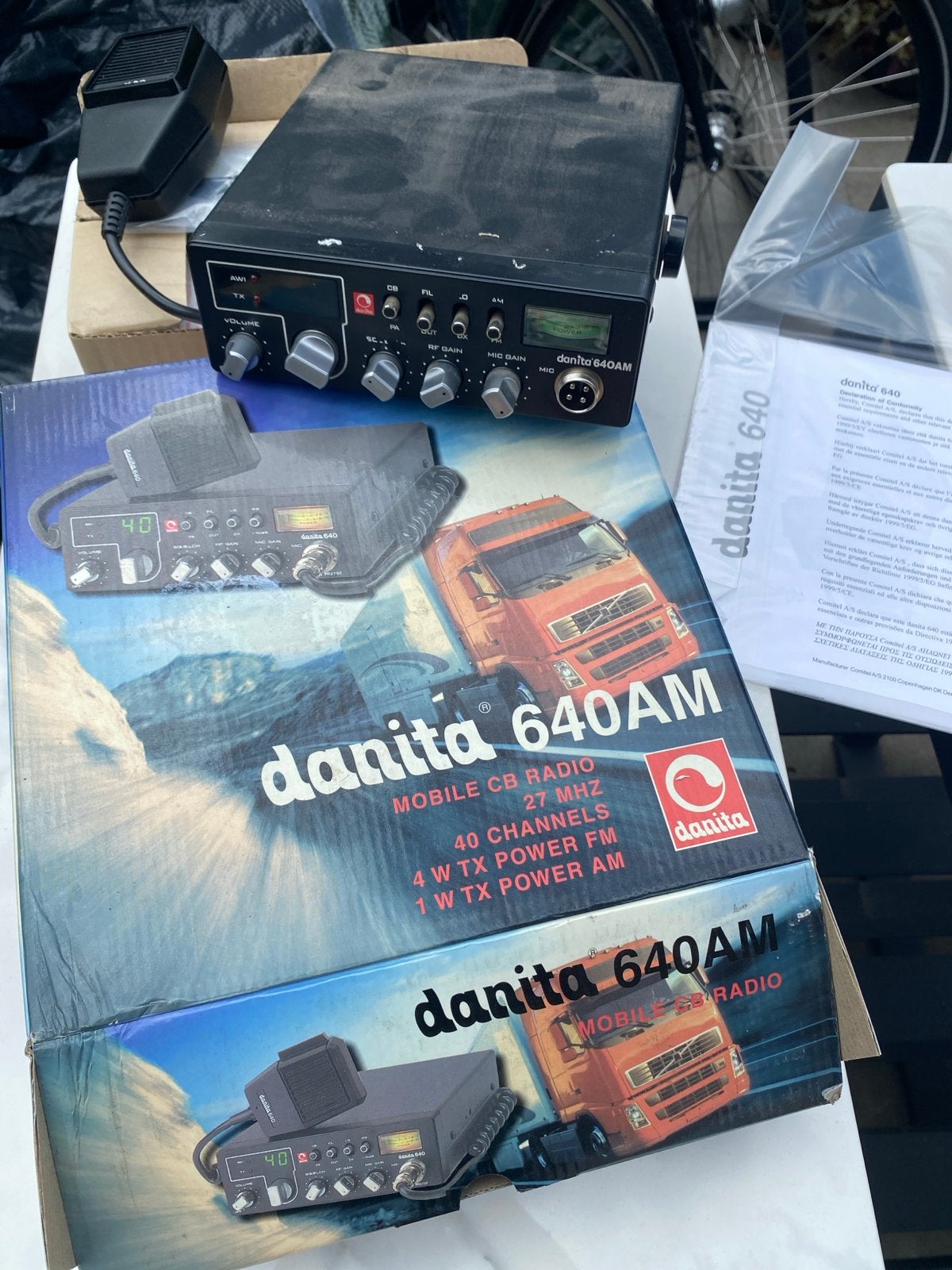 Danita 640AM Mobiele CB Radio - 27 MHz, 40 Kanalen, Telecommunicatie, Ophalen, Gebruikt, 15 km of meer, Portofoon of Walkie-talkie