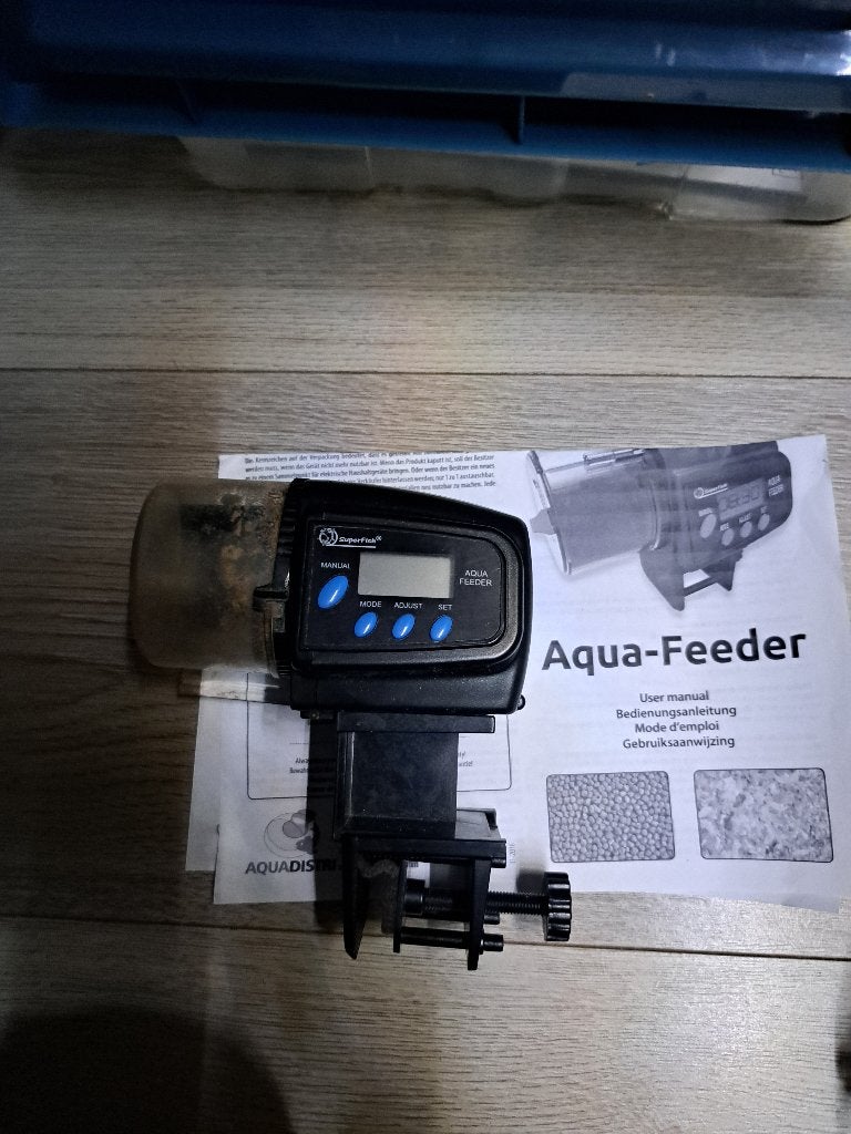 Aqua feeder, Dieren en Toebehoren, Vissen | Aquaria en Toebehoren, Ophalen, Gebruikt, Superfish
