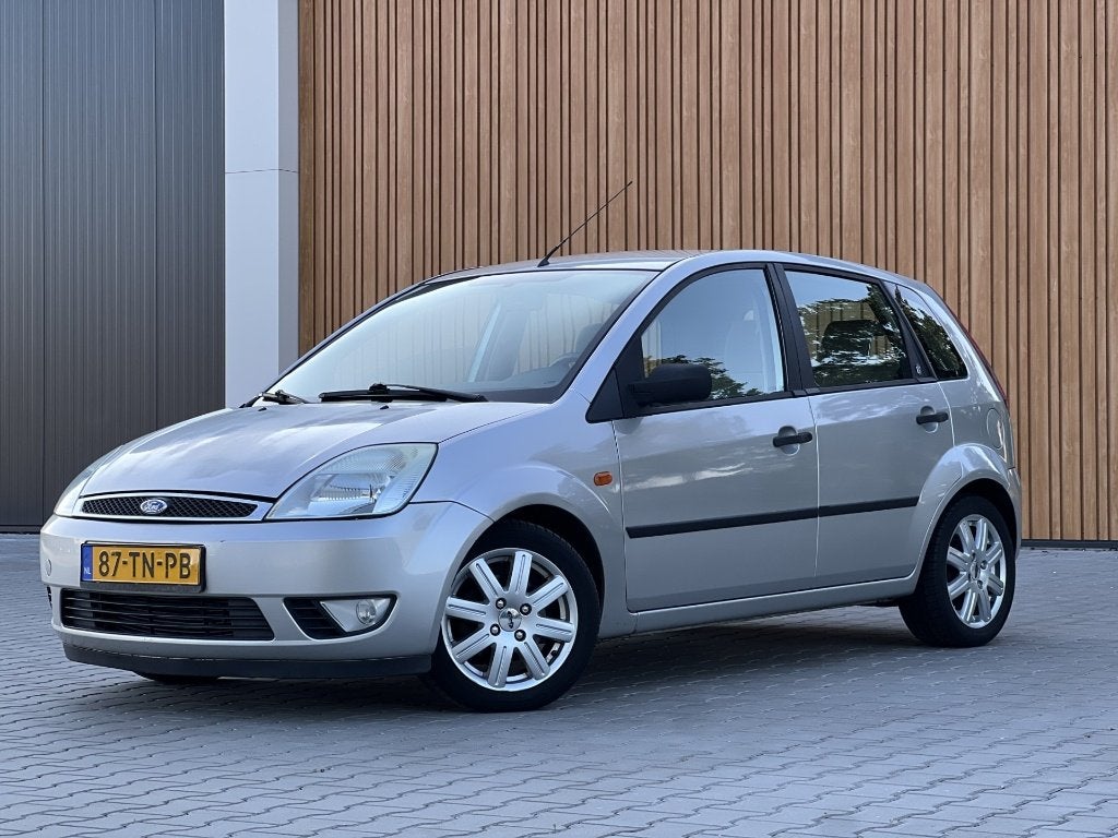 Ford Fiësta 1.6 5DRS NW-APK AIRCO/ELEK.RAMEN., Auto's, Ford, Voorwielaandrijving, 1596 cc, Stof, Beige