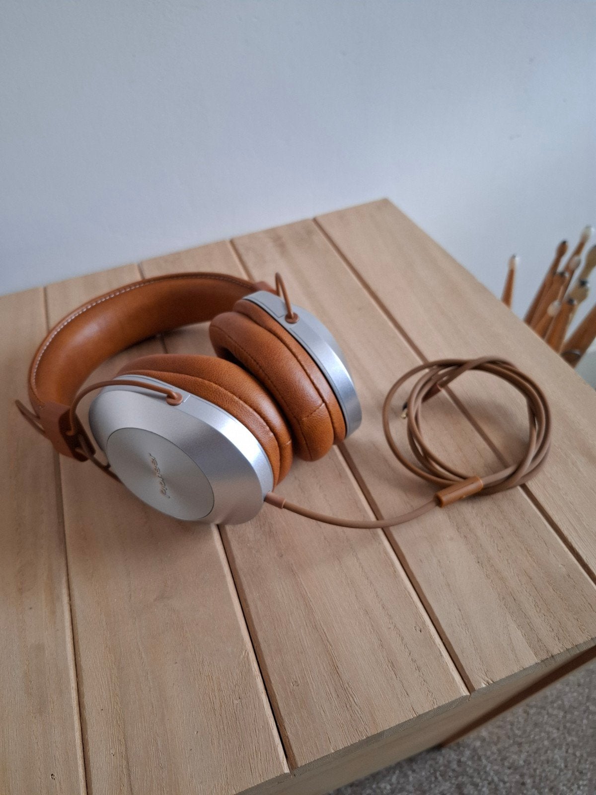 Pioneer hoofdtelefoon over ear z.g.a.n. kabel, Ophalen of Verzenden, Over-ear, Overige merken, Bruin