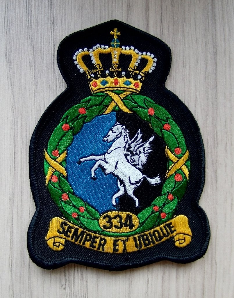 Grote kroon patch RNLAF 334 Squadron, Verzenden, Luchtmacht, Nederland, Embleem of Badge