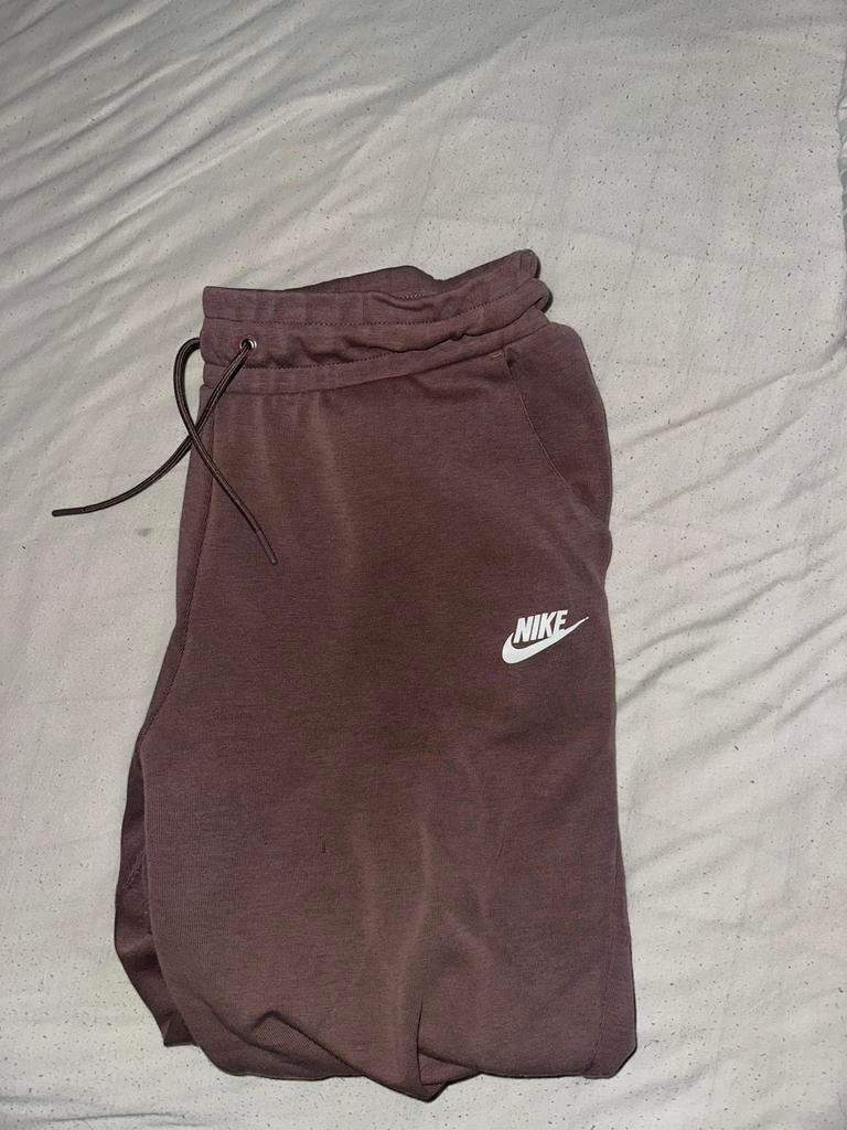 Nike tech broek maat M, Maat 38/40 (M), Paars, Overige typen, Ophalen of Verzenden